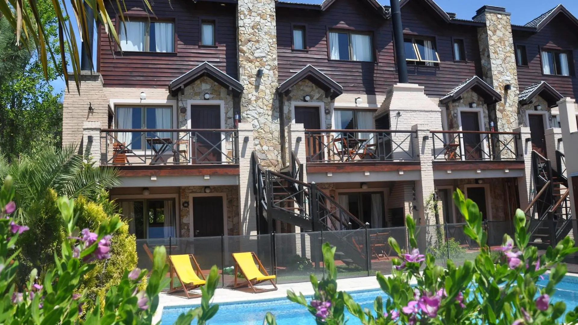 4 Hoteles Familiares en Las Gaviotas Que Vale la Pena Conocer