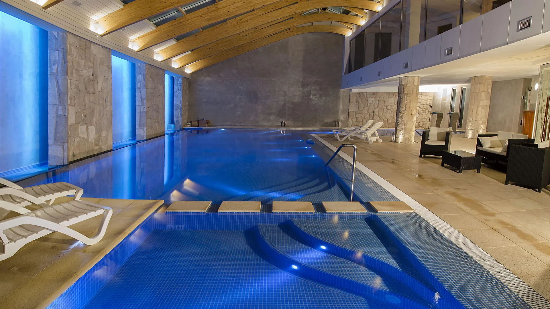 4 Hoteles Spa Cerca de Capilla de San Eduardo que Valen la Pena