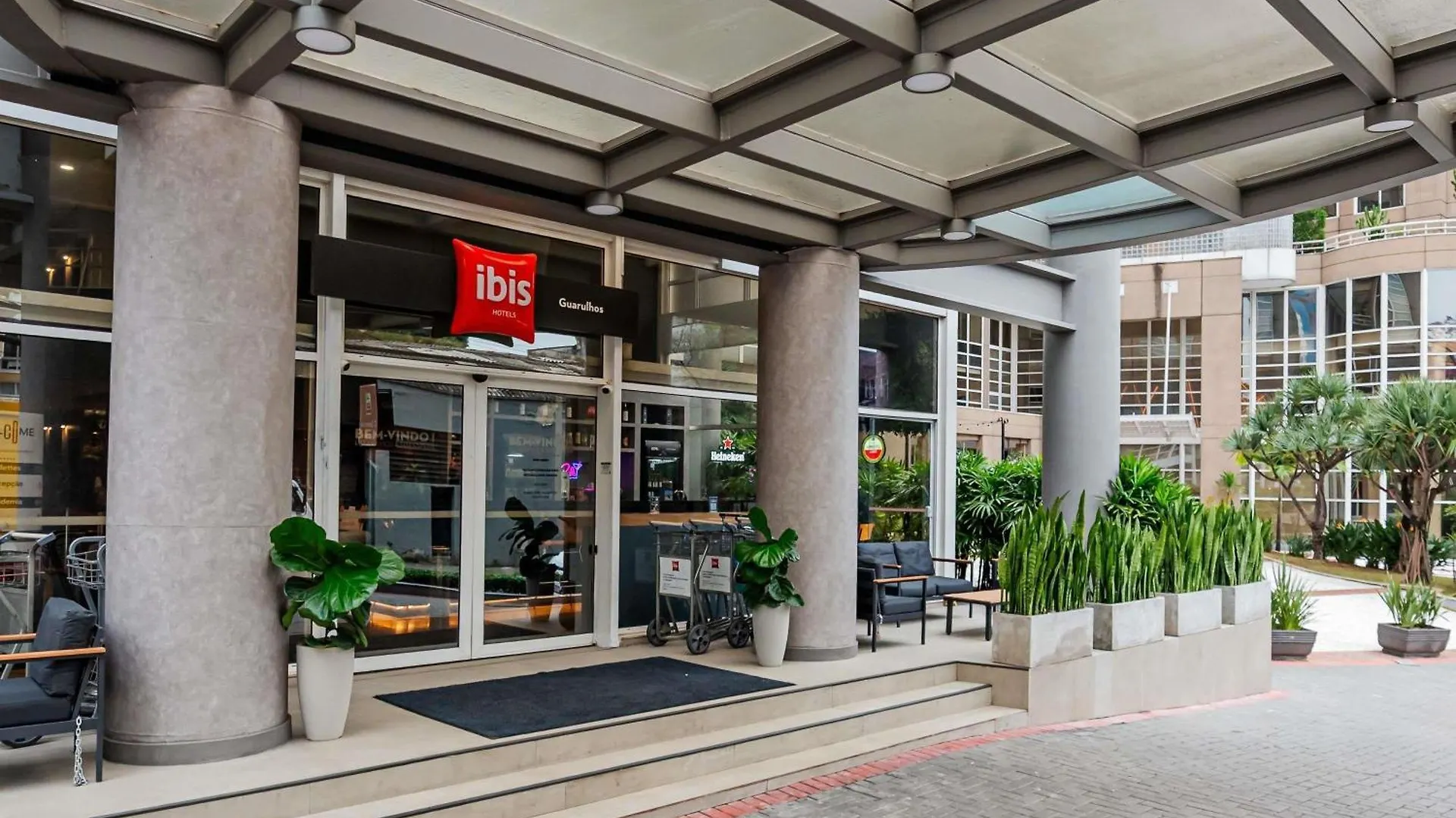 4 Hoteles de Aeropuerto cerca de UnG Guarulhos que Vale la Pena