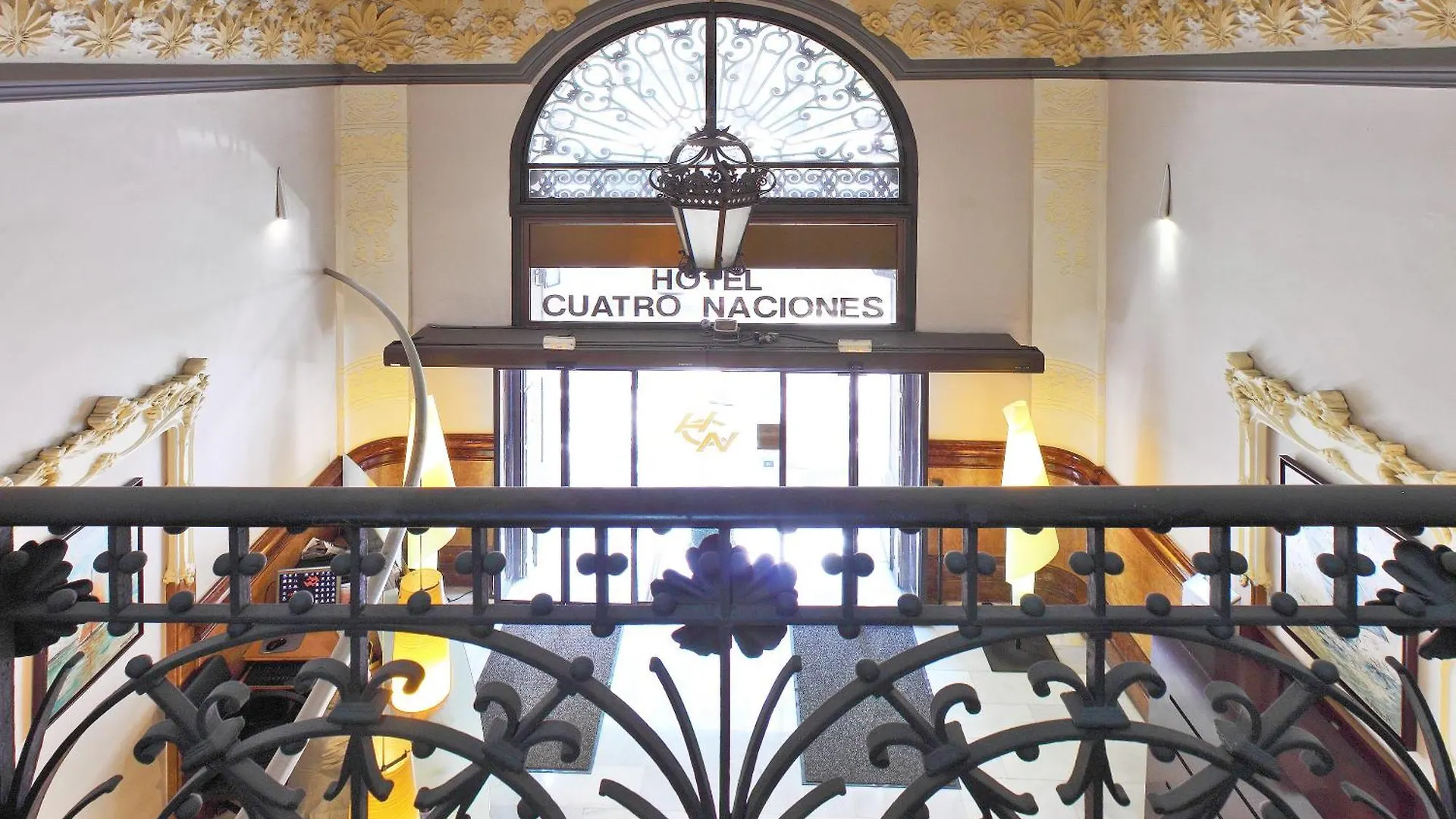 Dónde Alojarse en el Gótico: 5 Hoteles 2 Estrellas