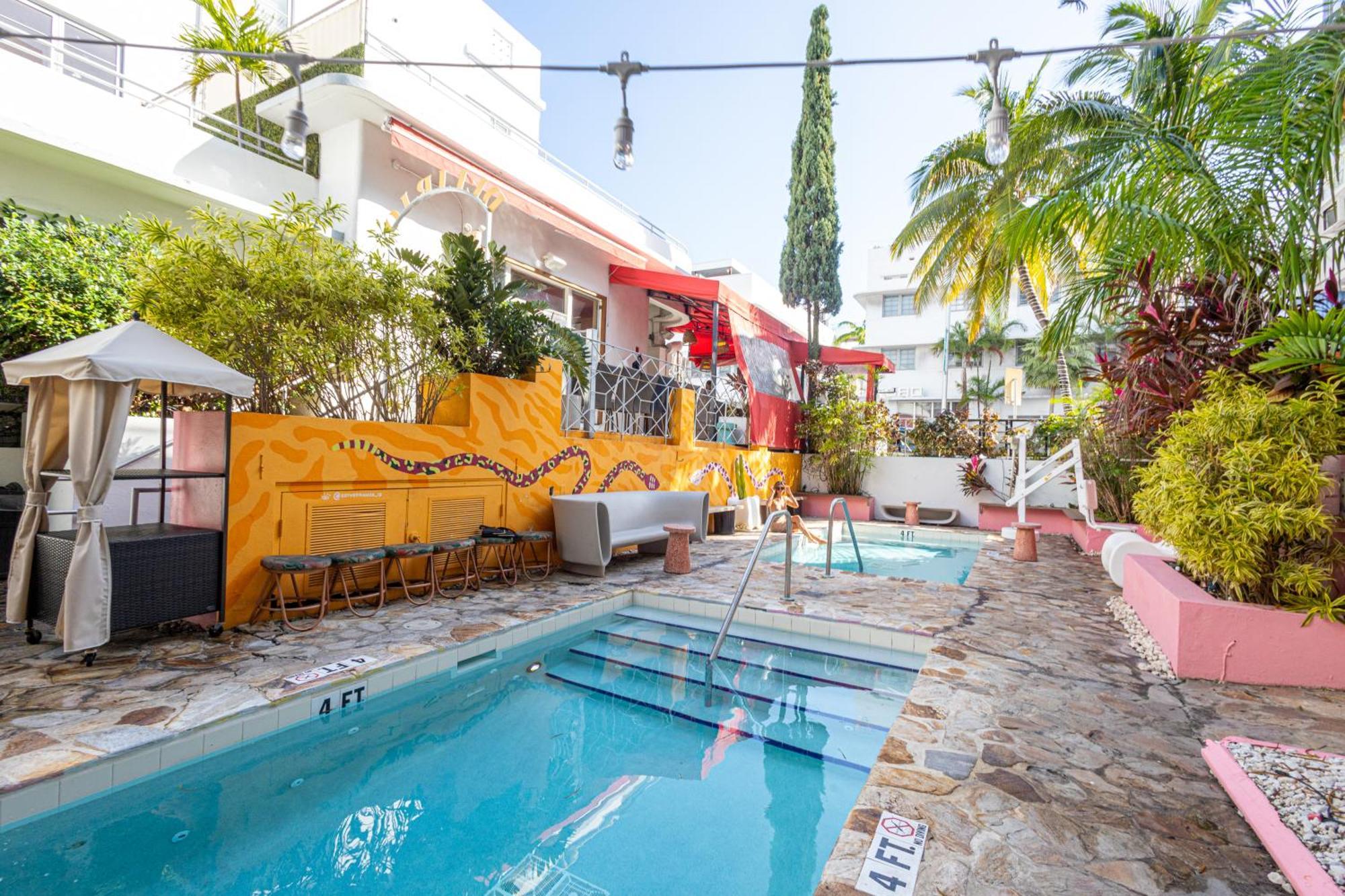 10 Hoteles para Familias en South Beach que Realmente Valen la Pena