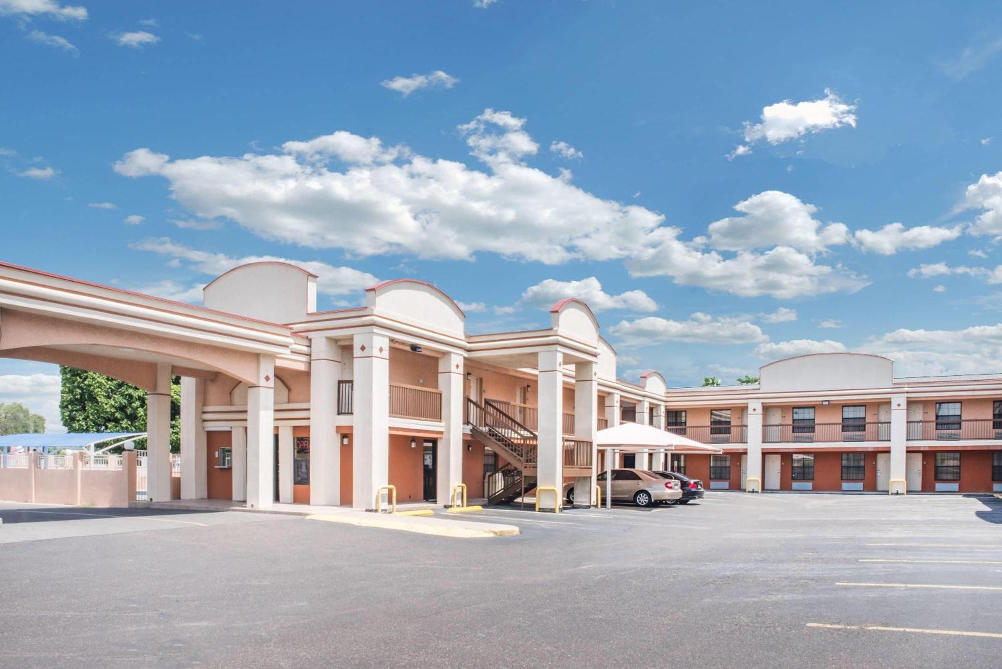 Hoteles Aeroportuarios en Texas: 5 Opciones Comparadas